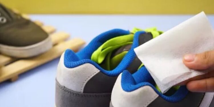 Cách Khử Mùi Hôi Giày Búp Bê Hiệu Quả, Đơn Giản Tại Nhà 4 Cách Khử Mùi Hôi Giày Búp Bê Hiệu Quả, Đơn Giản Tại Nhà
