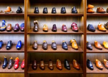 Chọn lựa shop giày da nam chất lượng và phong cách