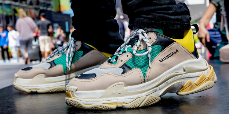 Shop giày Sneaker Hà Nội - Điểm đến lý tưởng cho tín đồ yêu giày 3 hop giày sneaker Hà Nội luôn là điểm đến lý tưởng