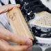 Vệ sinh giày Sneaker – Hướng dẫn chi tiết để giữ cho đôi giày luôn sạch sẽ và như mới 6 Vệ sinh giày Sneaker đúng cách không chỉ giúp giày luôn sạch đẹp mà còn kéo dài tuổi thọ của chúng