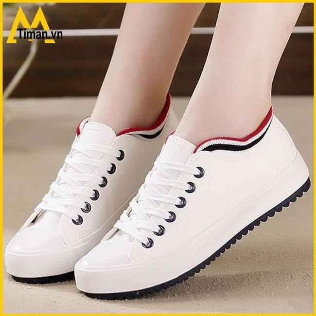 Giày lười nữ kết hợp quần short năng động