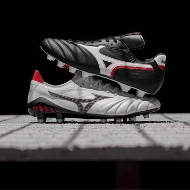 Mizuno Morelia Neo – đôi giày đá bóng đẹp cổ điển, cực êm và bền