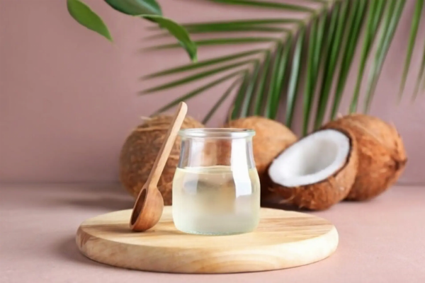 Dầu dừa chất lượng, chai mới, biểu tượng hạn sử dụng, minh họa cách làm sao biết dầu dừa bị hư