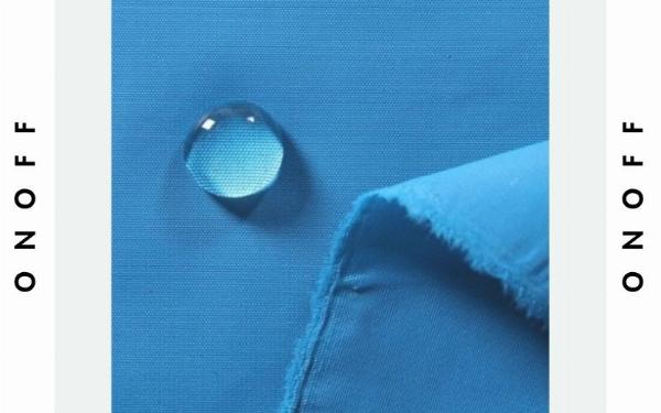 Đặc tính chống thấm nước và độ bền cao của vải dù khi được ứng dụng làm giày thể thao