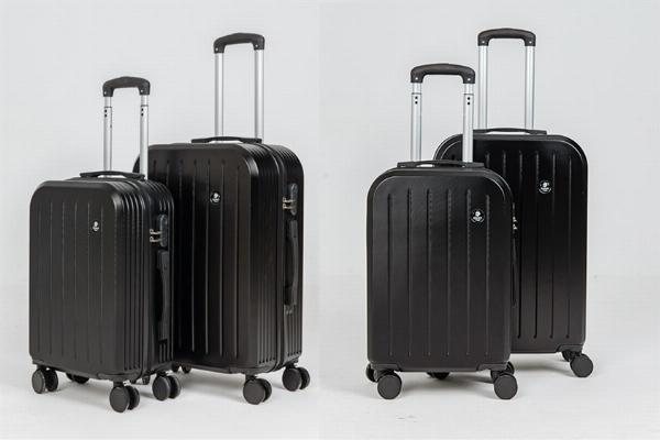 Hình ảnh vali size 24 đặt cạnh vali size 20 và 28 để dễ dàng so sánh kích thước tổng thể